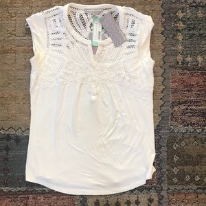 NWT Daniel Rainn crochet detail cotton knit top